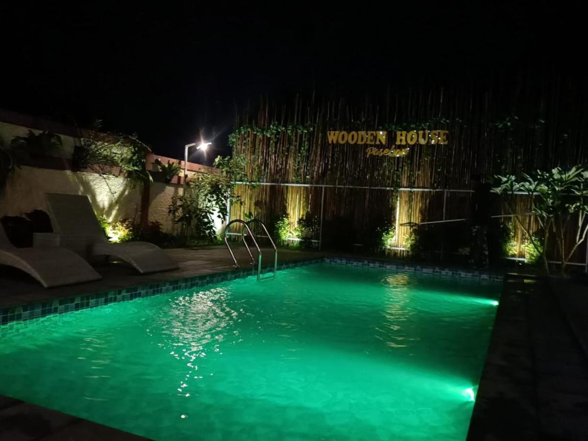 Villa Wooden House Paseban à Bogor Extérieur photo