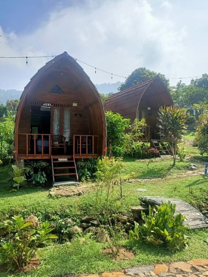 Villa Wooden House Paseban à Bogor Extérieur photo